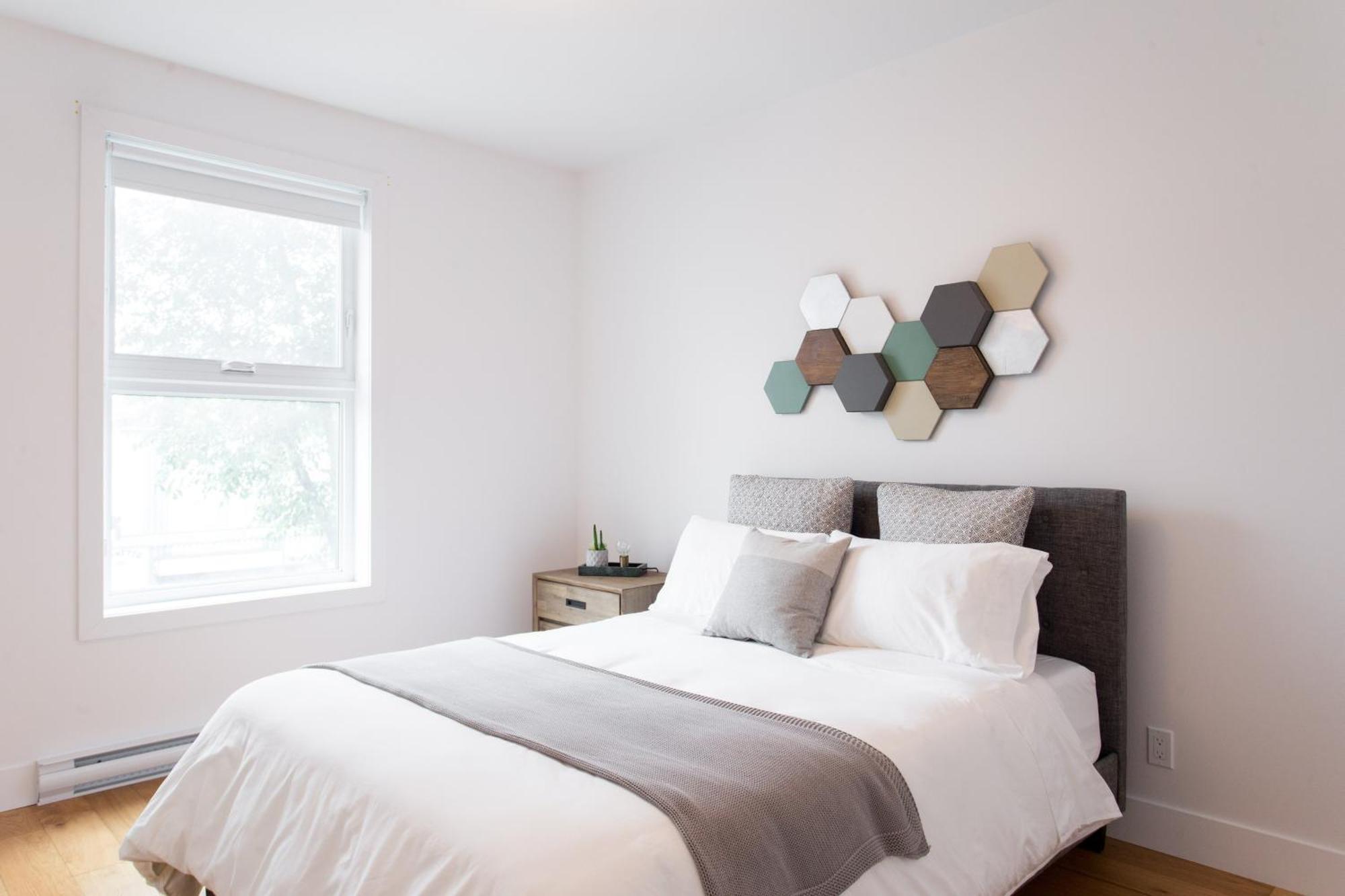 Hip, Stylish Apartment In Little Italy By Den Stays A مونتريال الغرفة الصورة